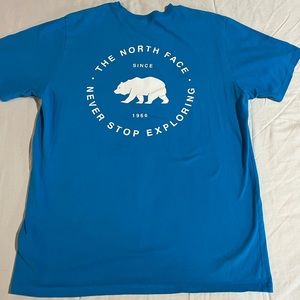 Men’s North Face T Shirt Size Large